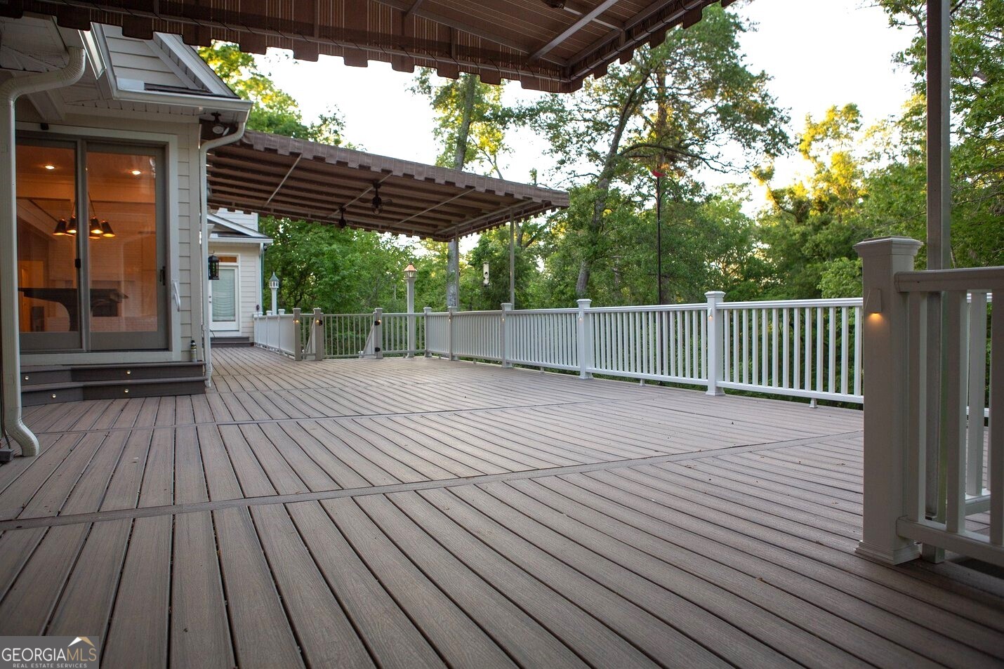 1082 River Street Property Photo 10
