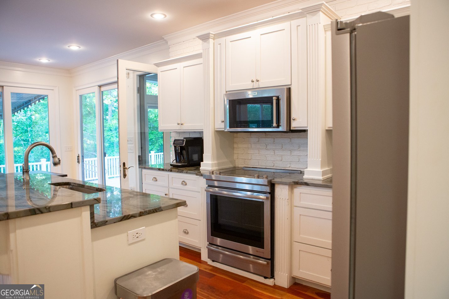 1082 River Street Property Photo 15