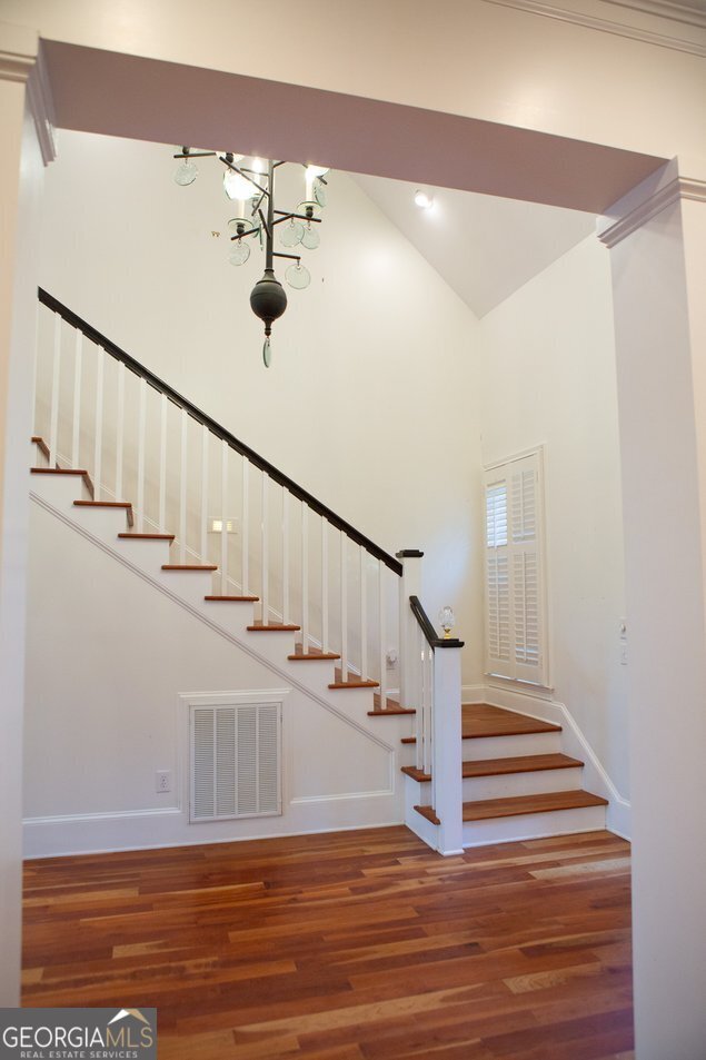 1082 River Street Property Photo 19