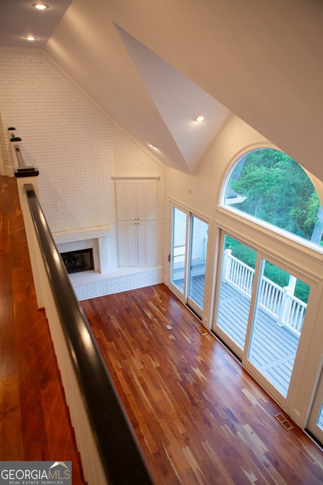 1082 River Street Property Photo 22