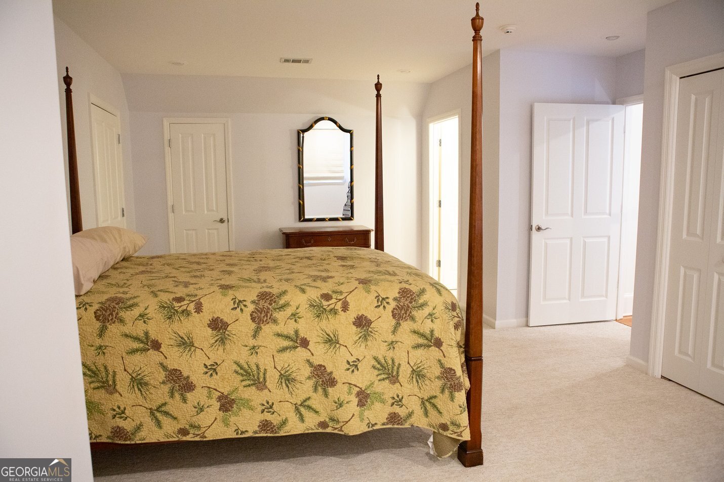 1082 River Street Property Photo 24