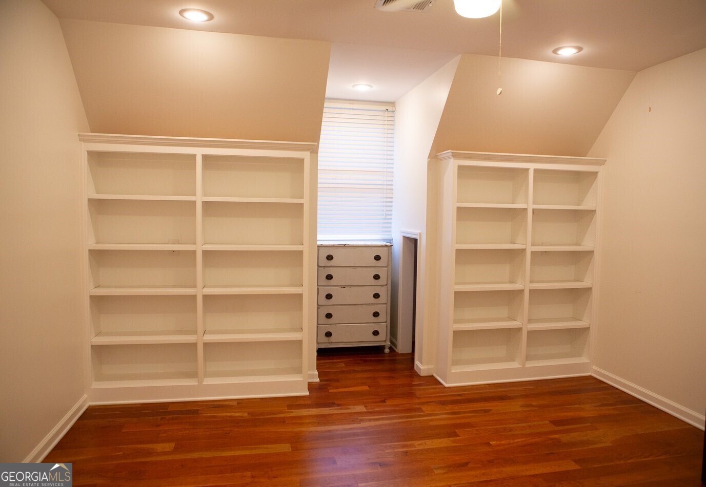 1082 River Street Property Photo 26