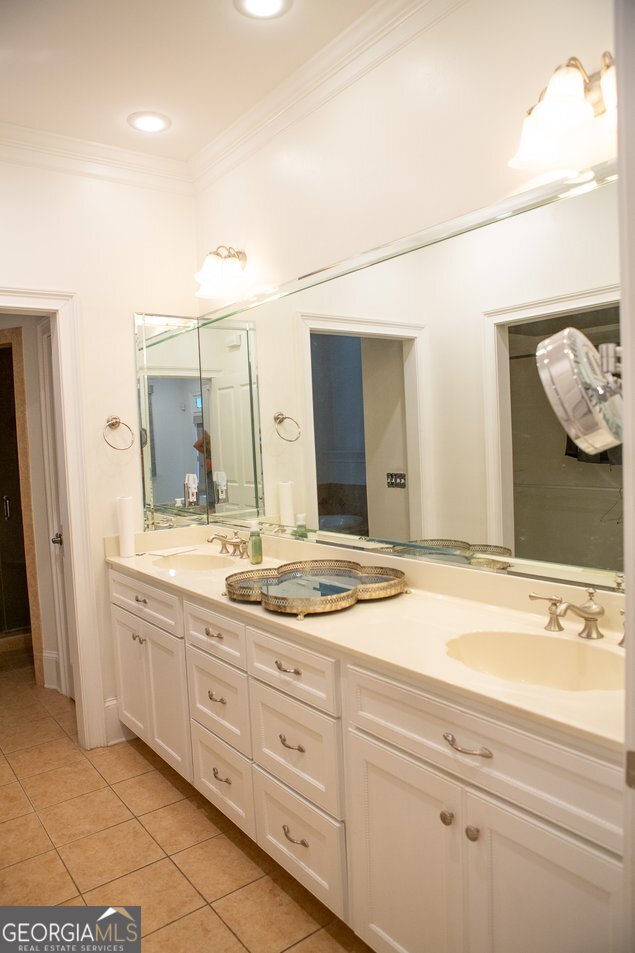 1082 River Street Property Photo 28