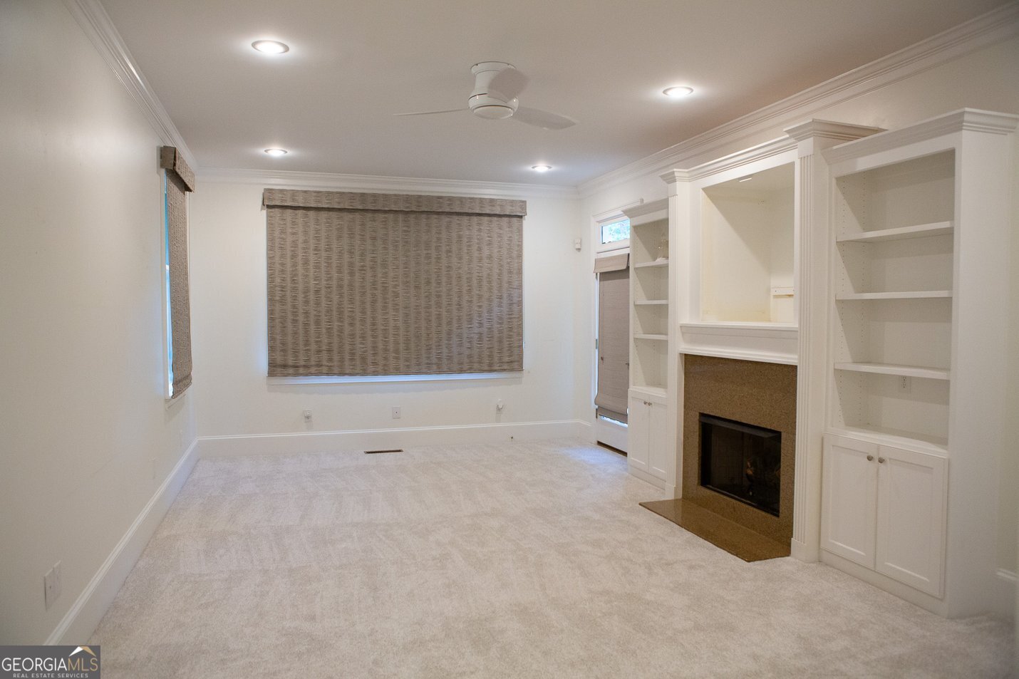 1082 River Street Property Photo 30