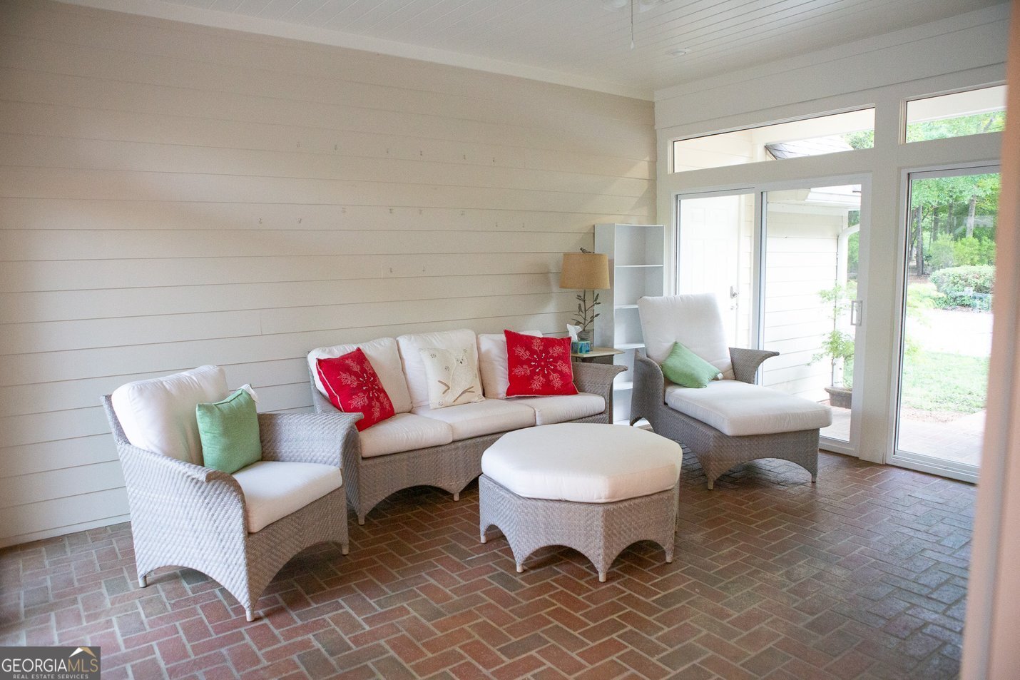1082 River Street Property Photo 31
