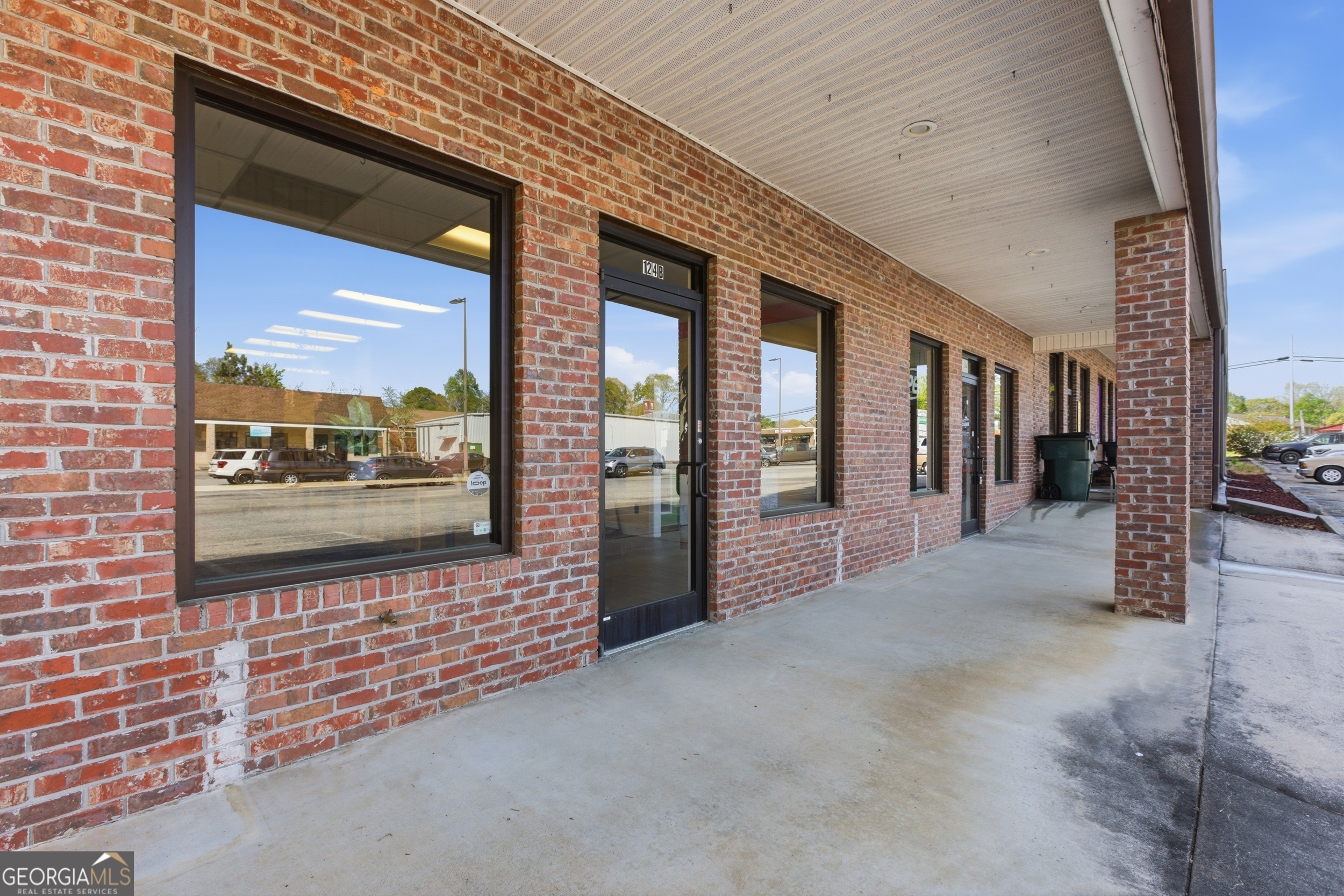 124 Clarkesville Plaza Ste B Property Photo 3