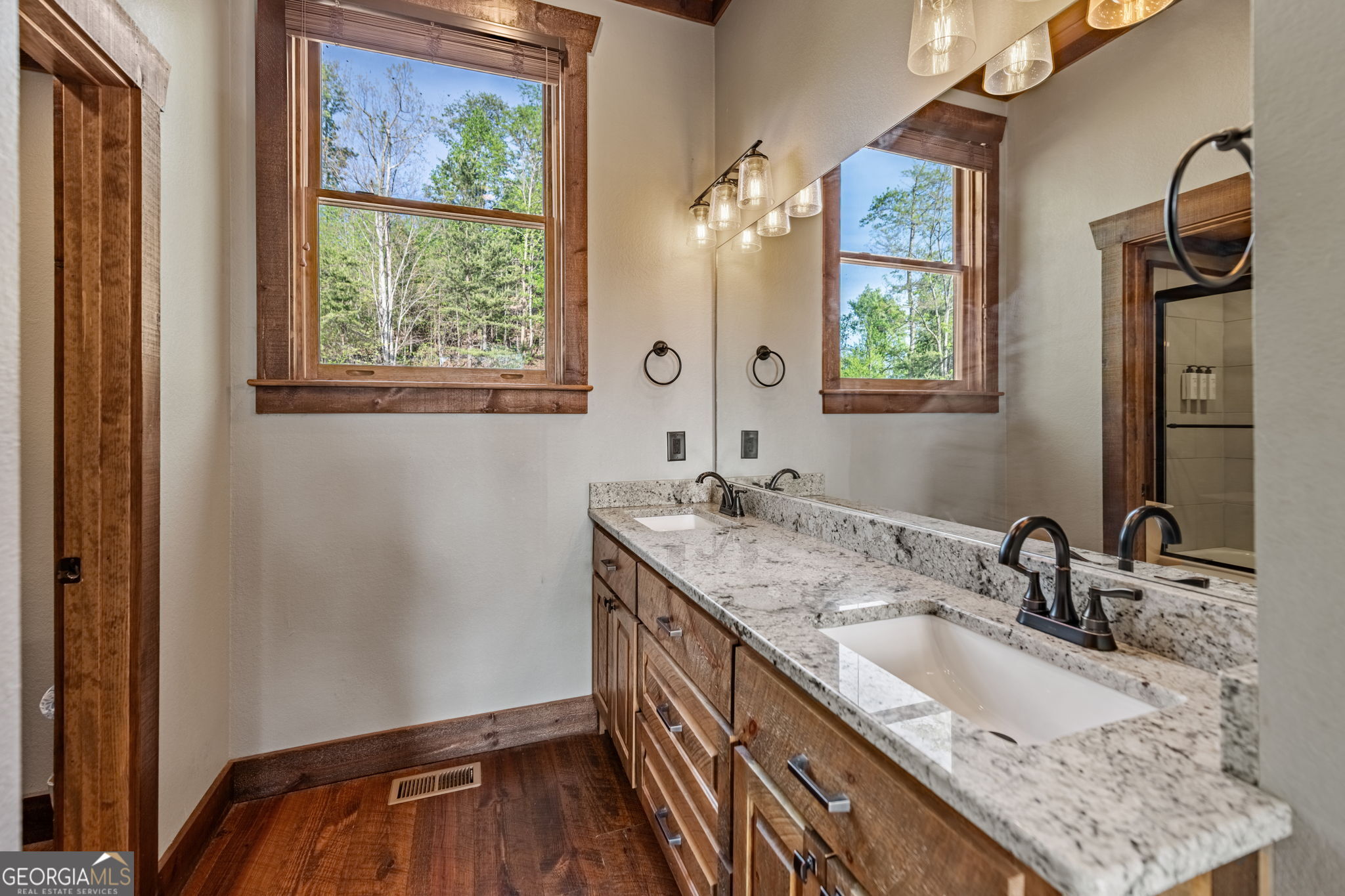 608 Blue Ridge Heights Drive Property Photo 17