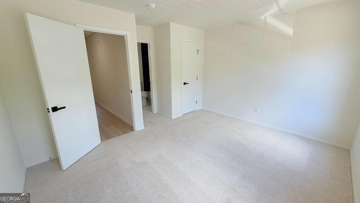 6719 Colchester Place Property Photo 10