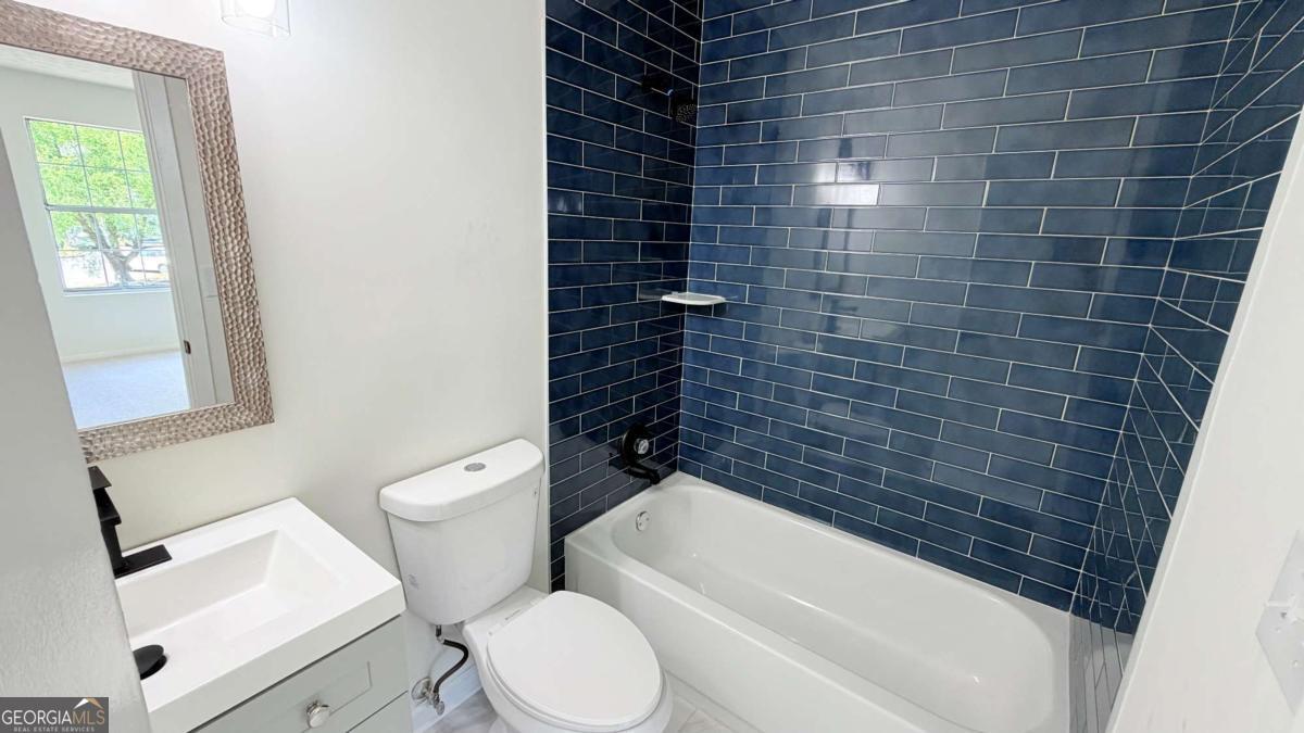 6719 Colchester Place Property Photo 13