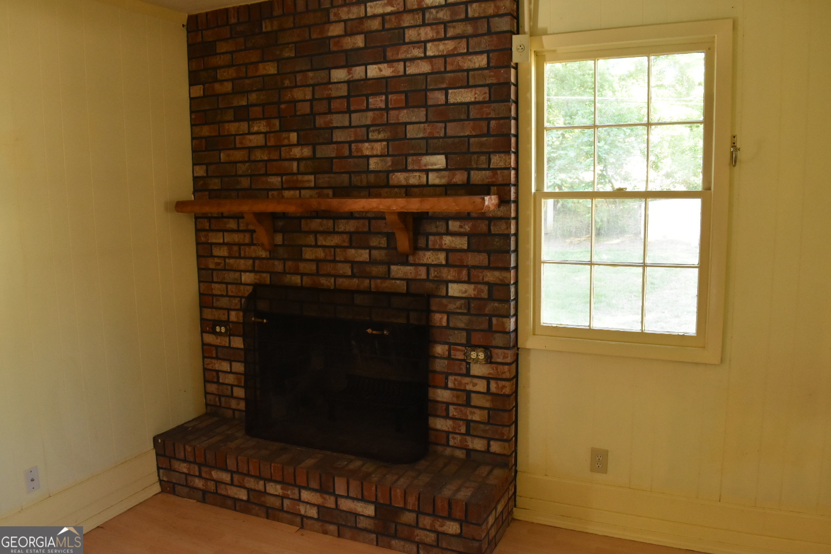 2334 Commerce Road Property Photo 5