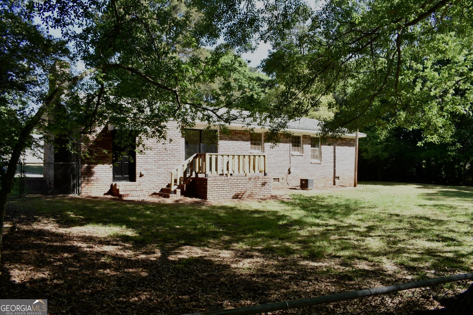 2334 Commerce Road Property Photo 15