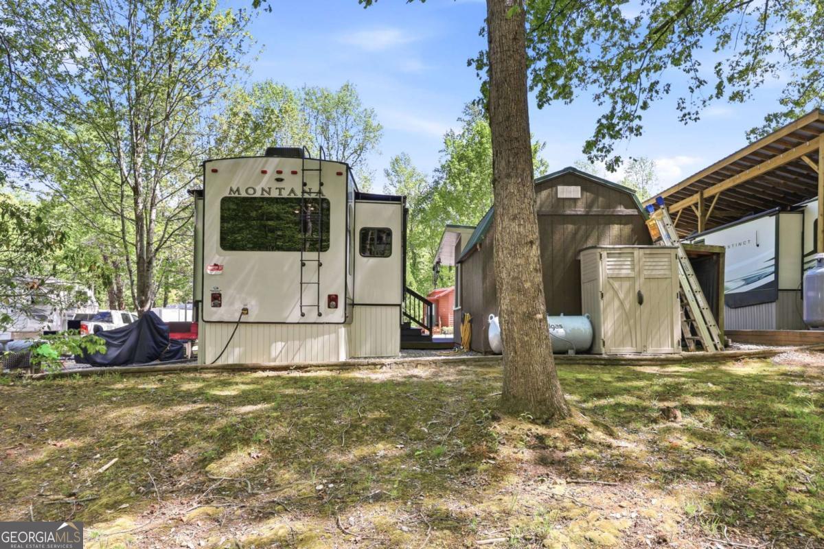 320 Leisure Acres Drive Property Photo 25