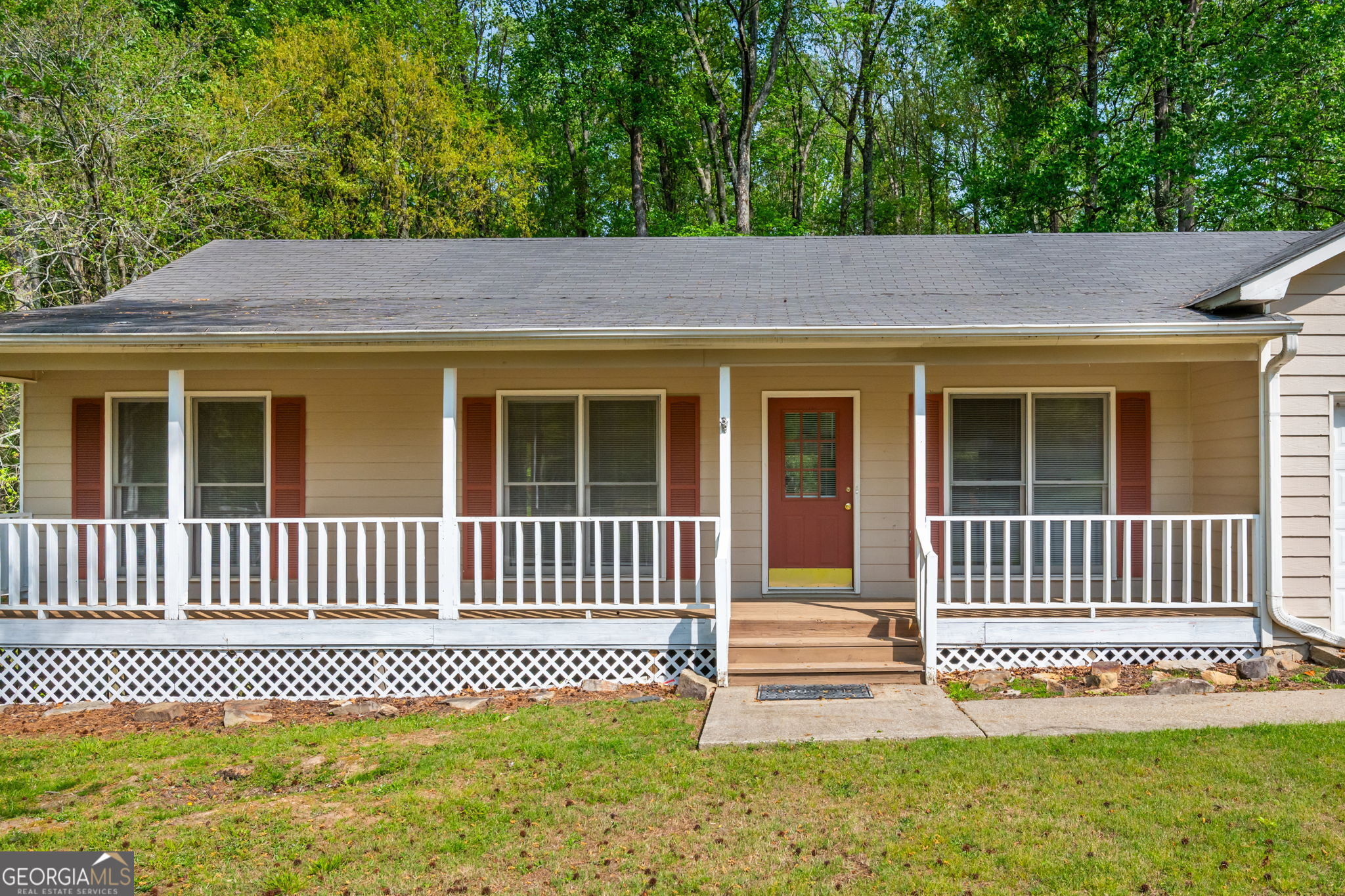 1544 Pine Creek Way Property Photo 2