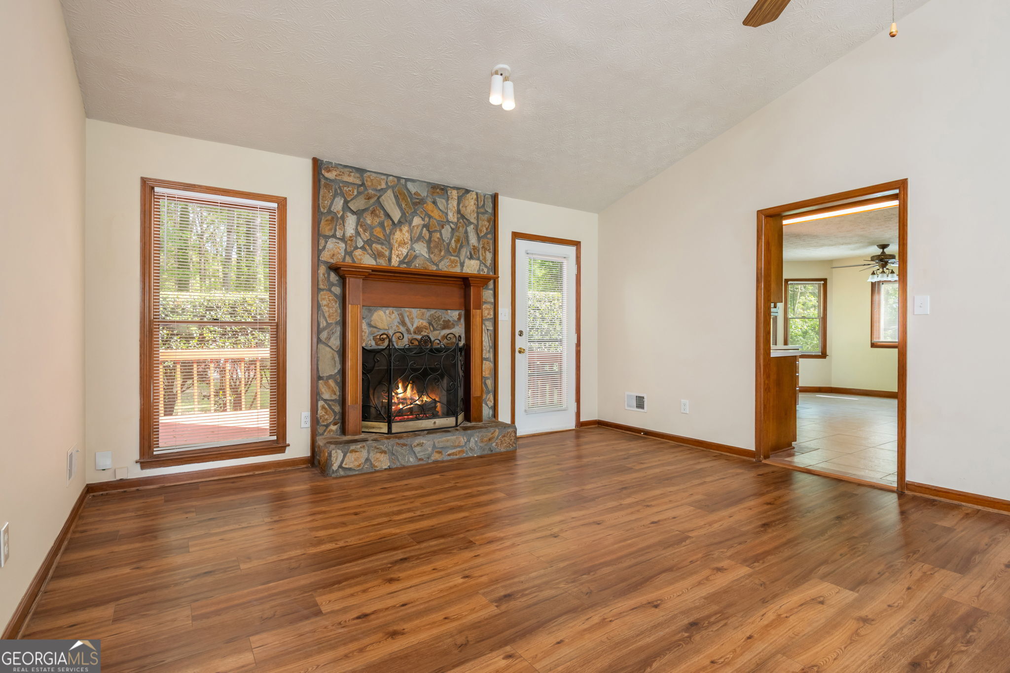 1544 Pine Creek Way Property Photo 12