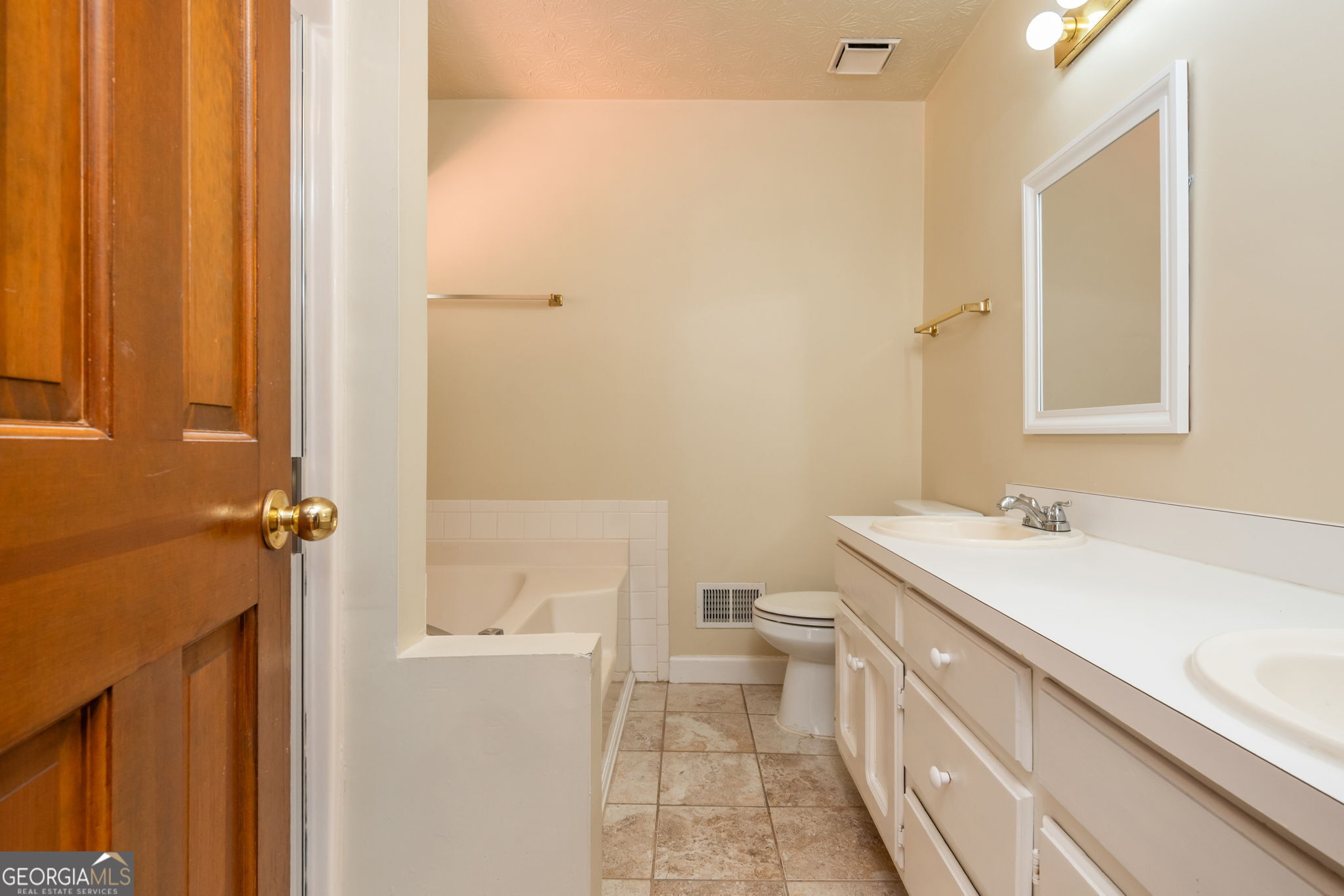 1544 Pine Creek Way Property Photo 26