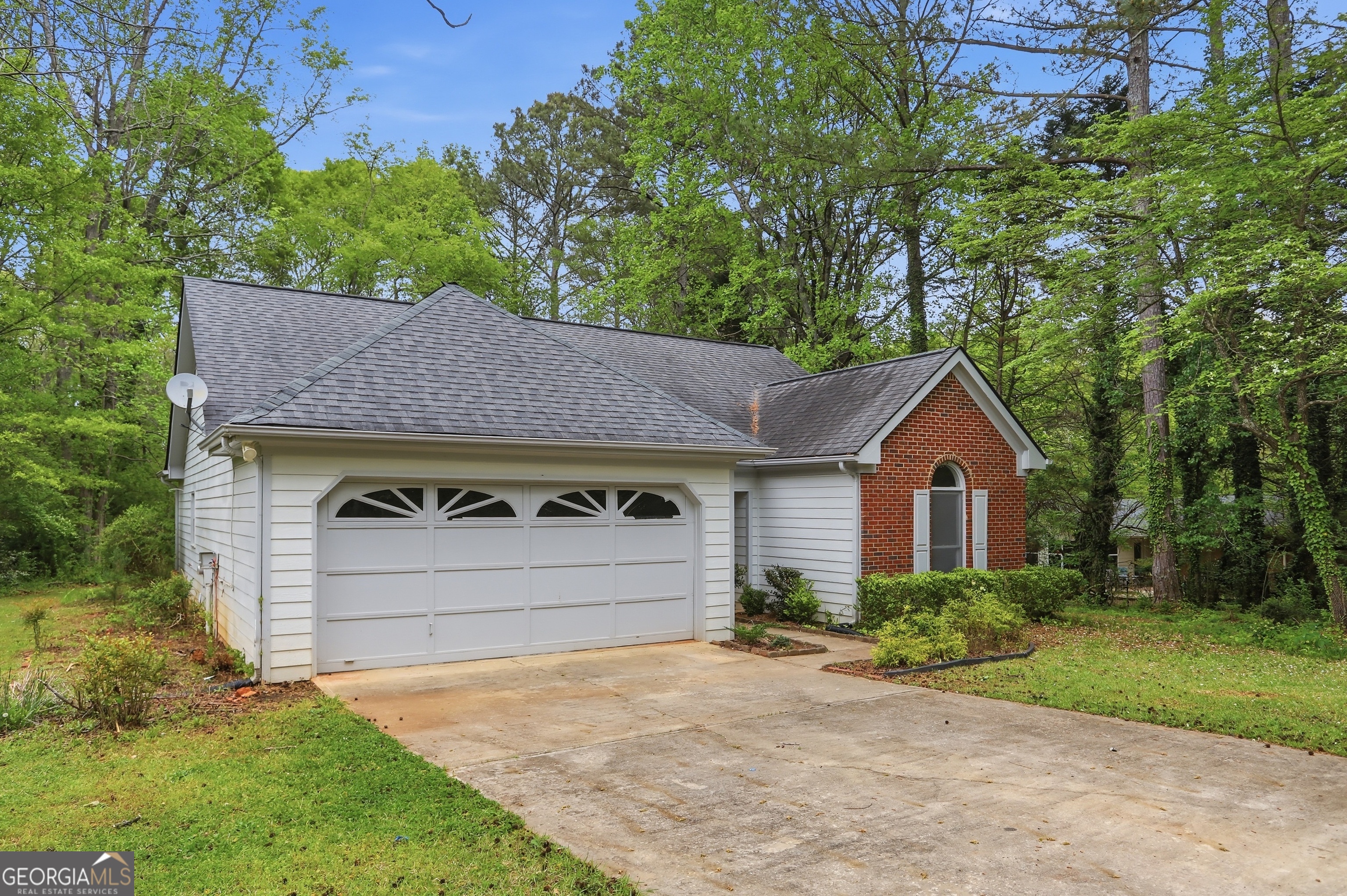 120 Brookstone Court Property Photo 6