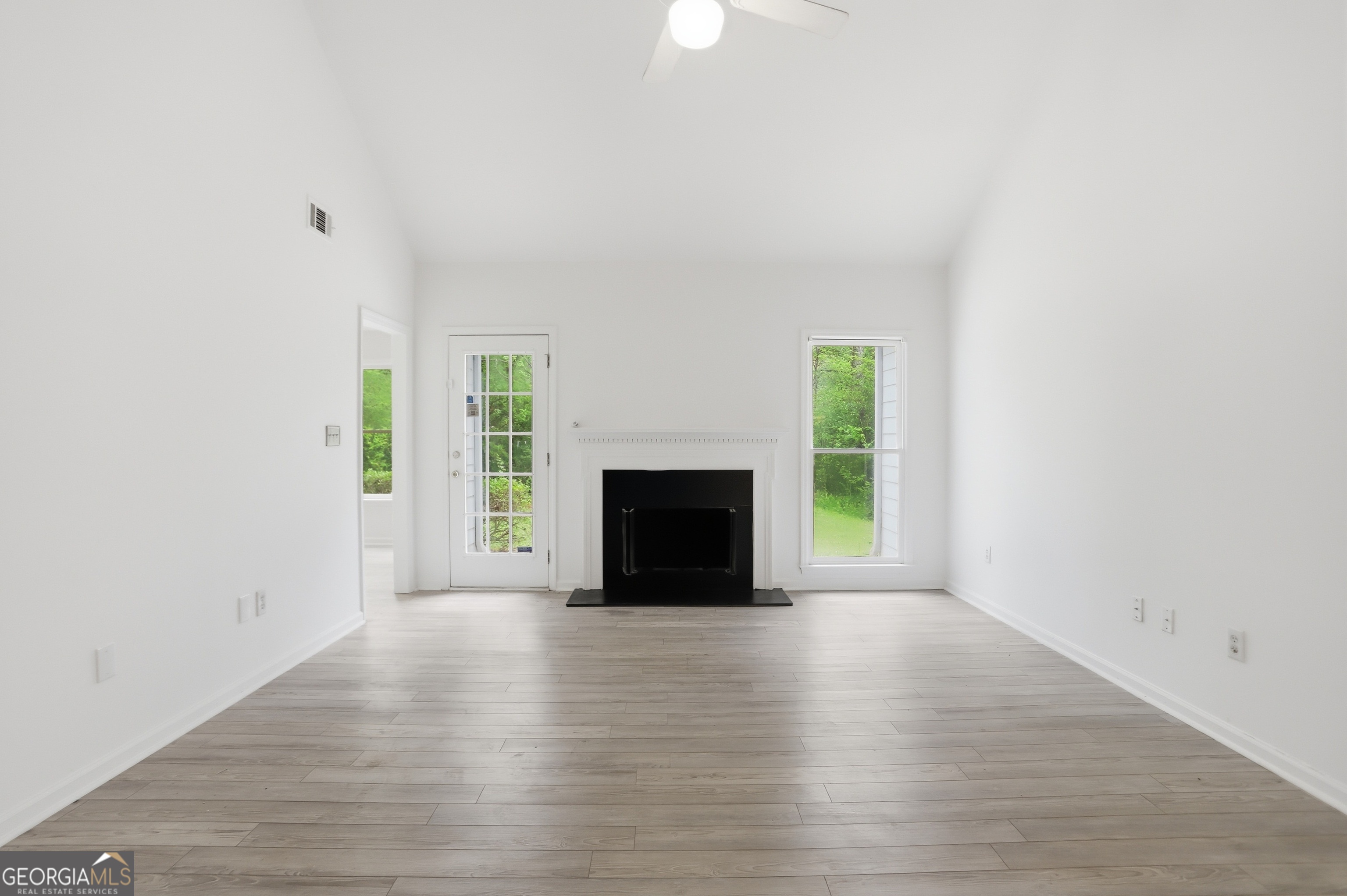 120 Brookstone Court Property Photo 10