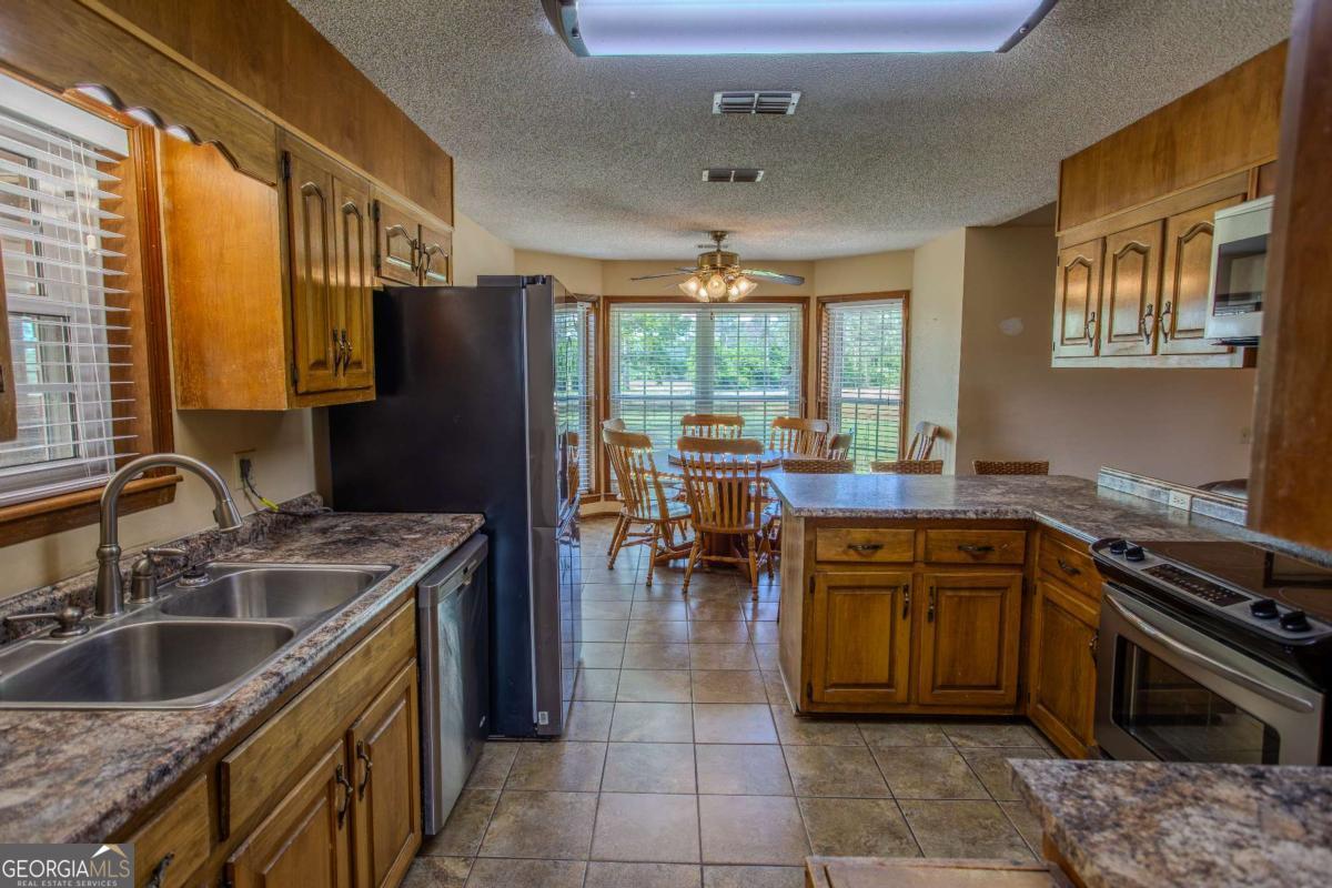 68 Smart Road Property Photo 7