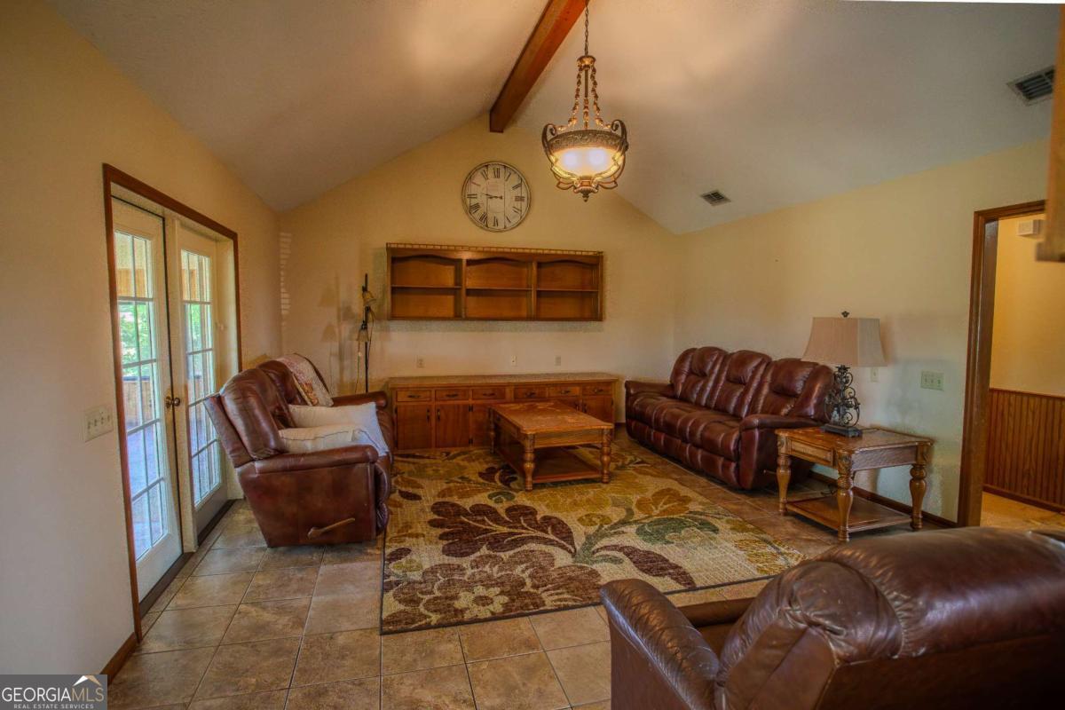 68 Smart Road Property Photo 10
