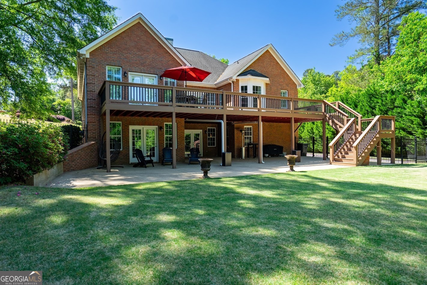 910 Piney Woods Drive Property Photo 6