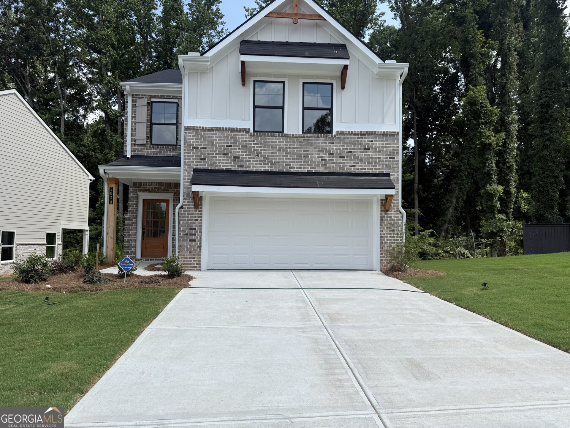 2030 Linda Drive Property Photo 1