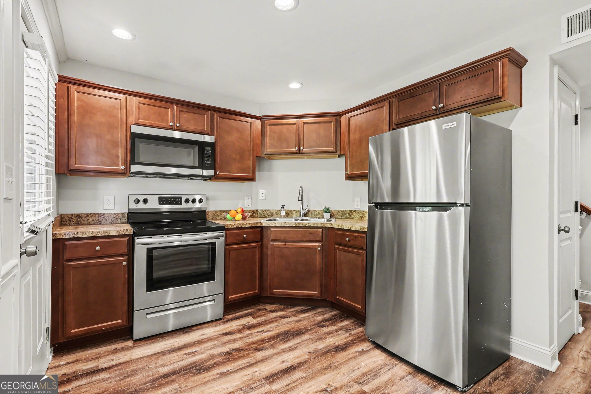 3751 Martin Luther King Jr Drive Sw # G16 Property Photo 5