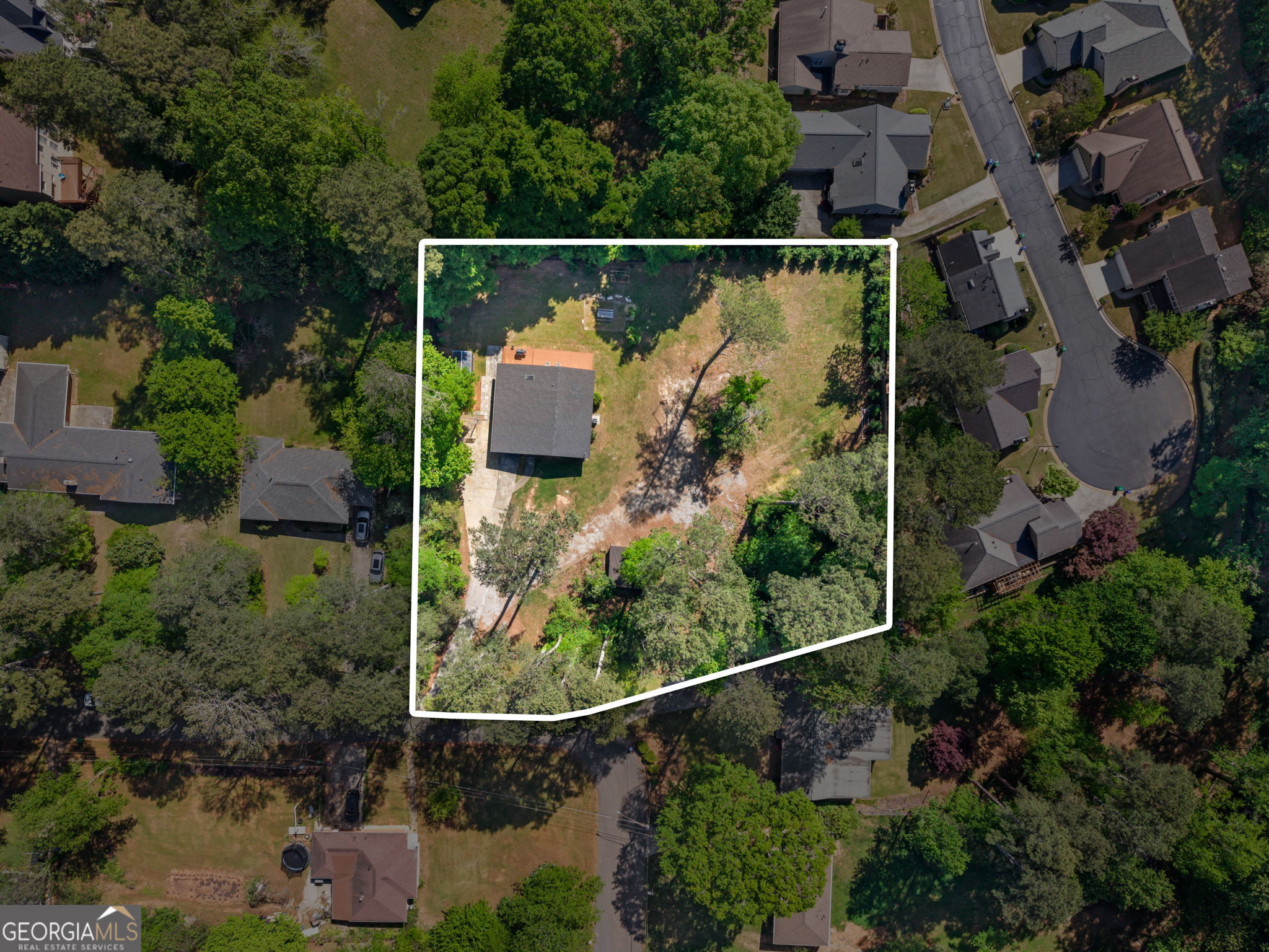 2061 Shady Lane Property Photo 2