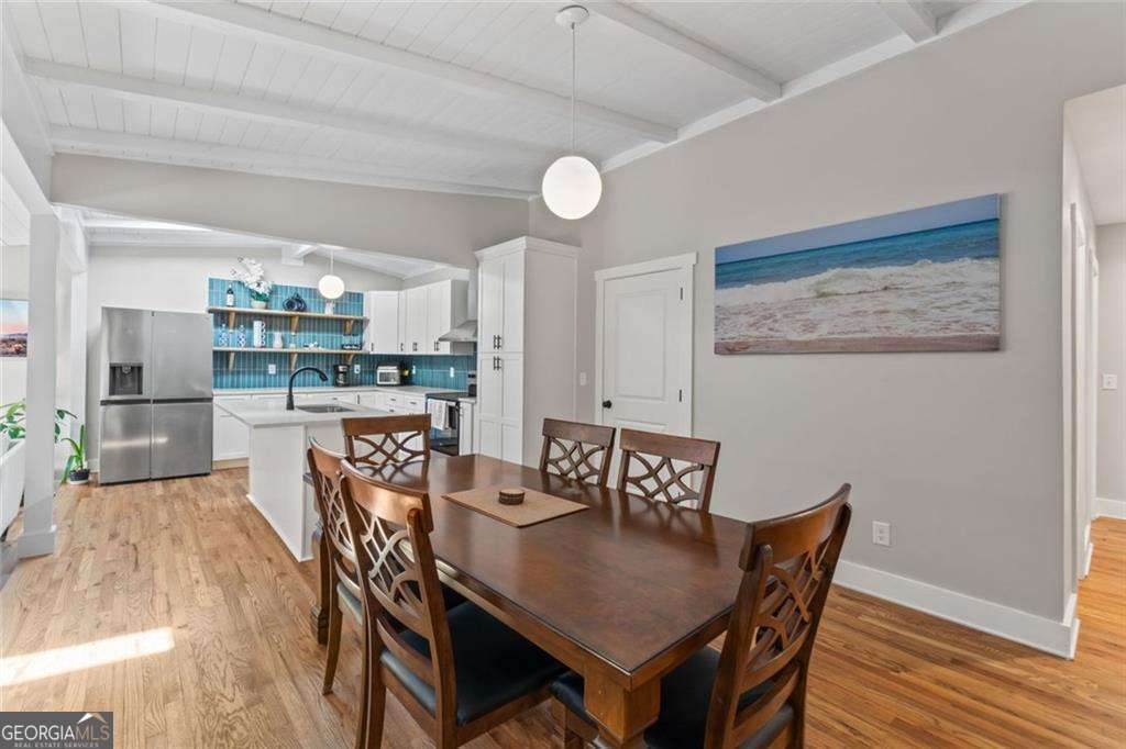 2061 Shady Lane Property Photo 13