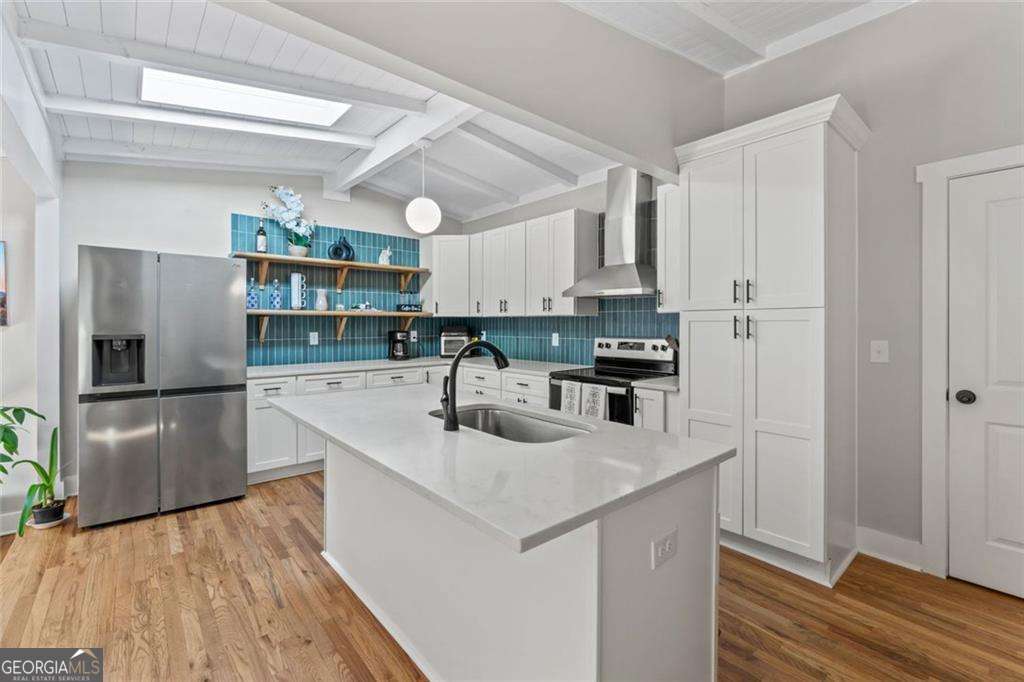 2061 Shady Lane Property Photo 14