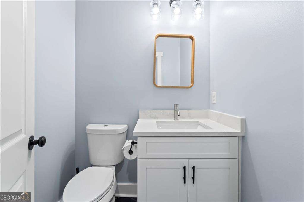 2061 Shady Lane Property Photo 24