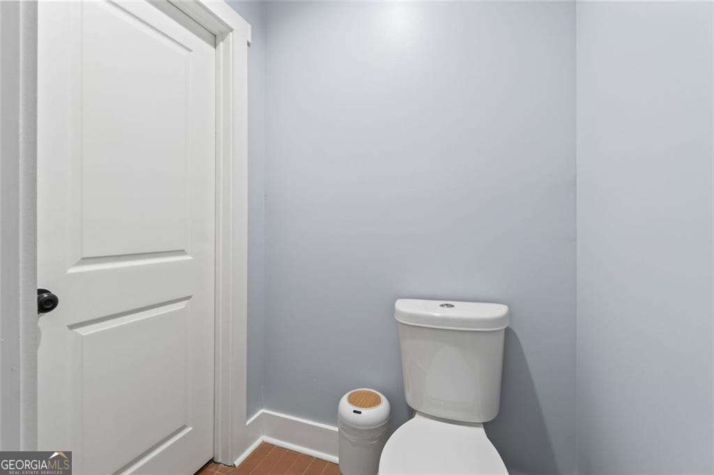 2061 Shady Lane Property Photo 34