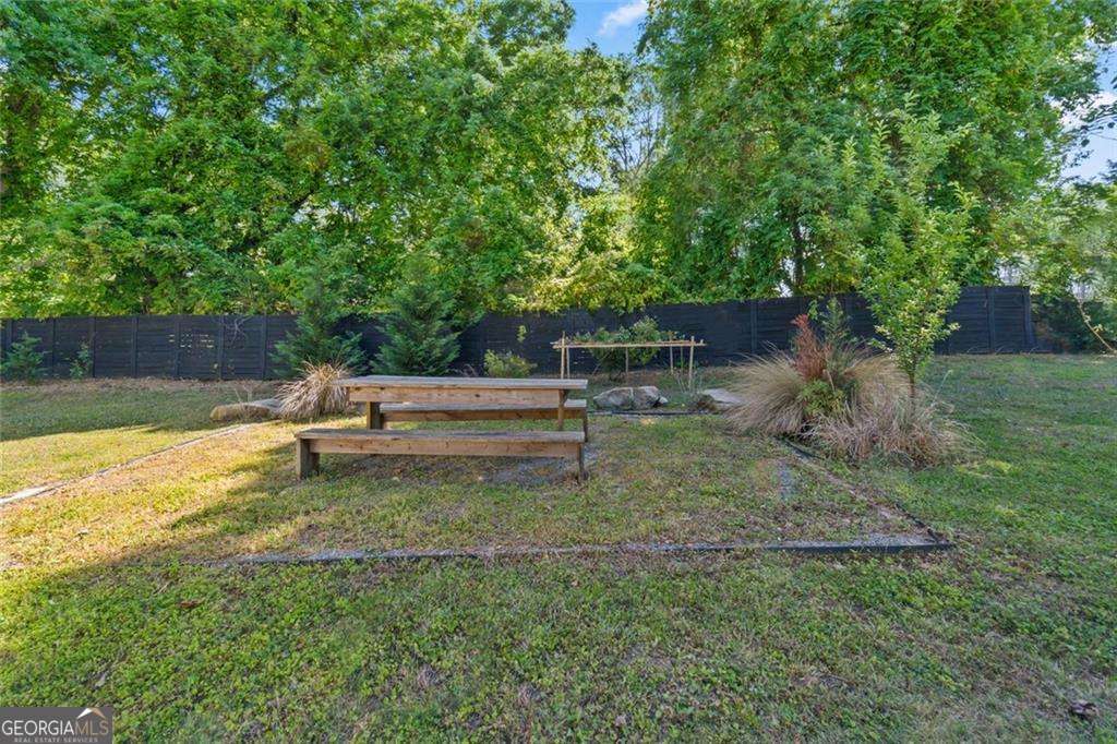2061 Shady Lane Property Photo 36