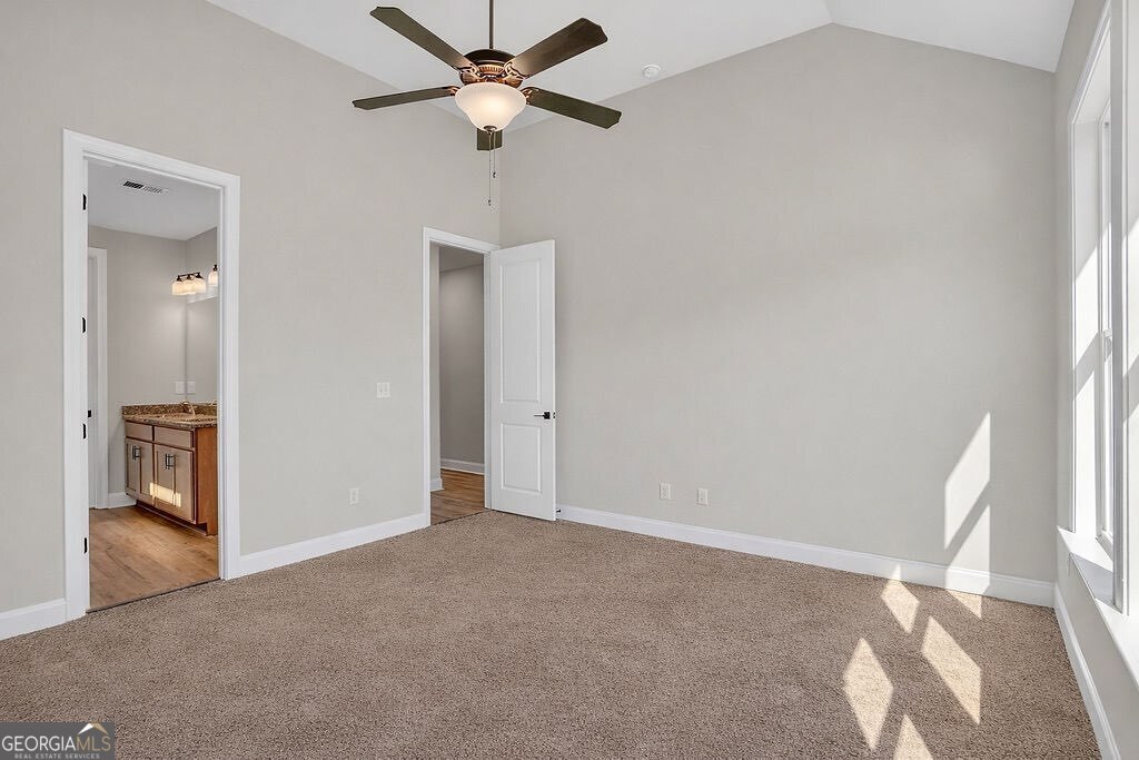 174 Classic Overlook Property Photo 16