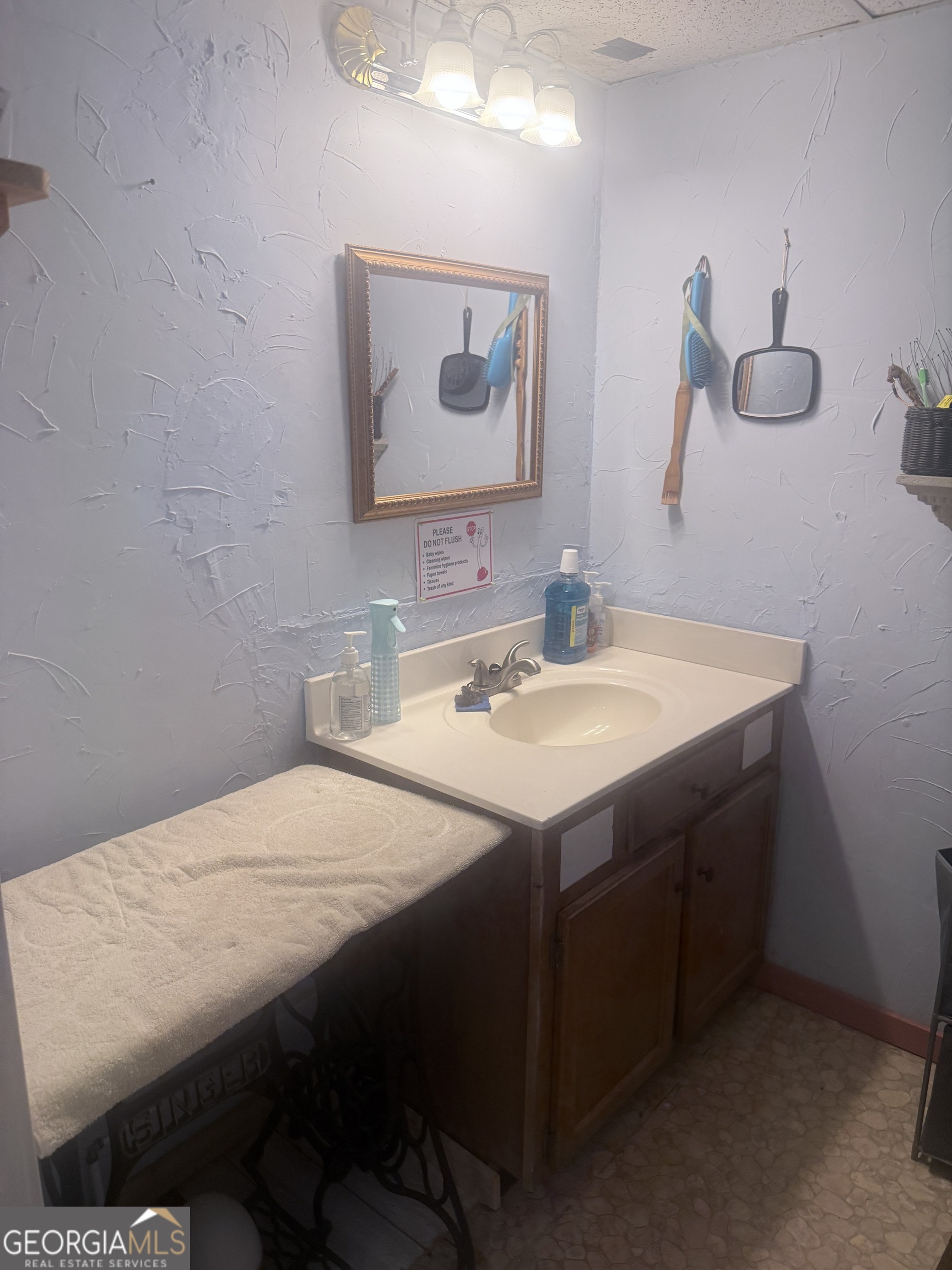 1072 Mountain View Road Property Photo 15