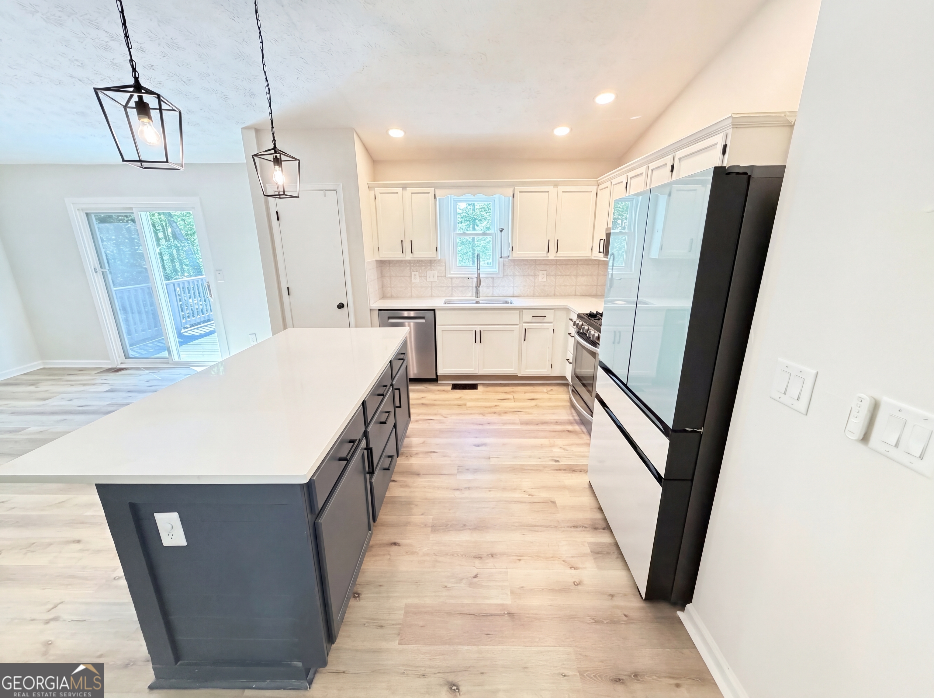 1327 Towne Harbor Trail Property Photo 2