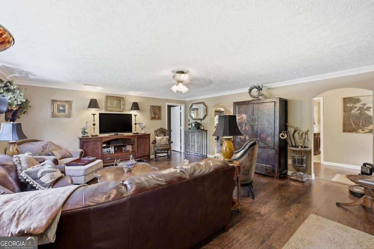 238 Currahee Circle Property Photo 13