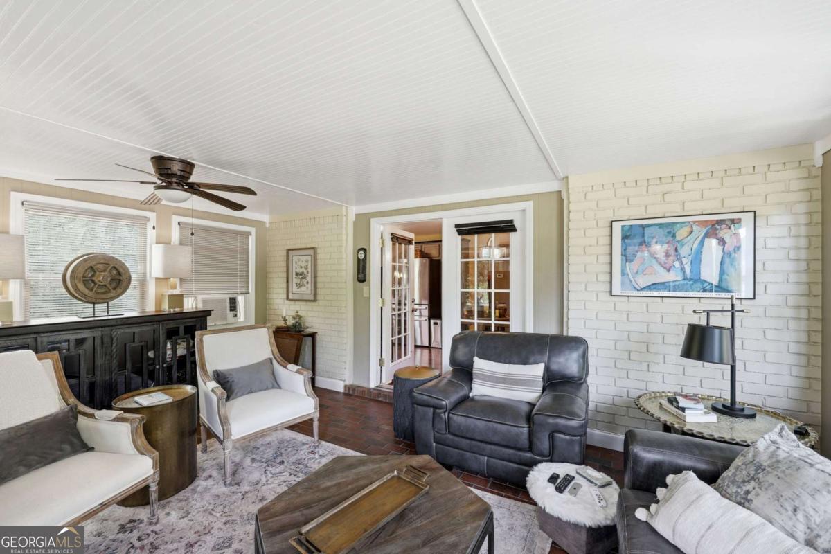 238 Currahee Circle Property Photo 21