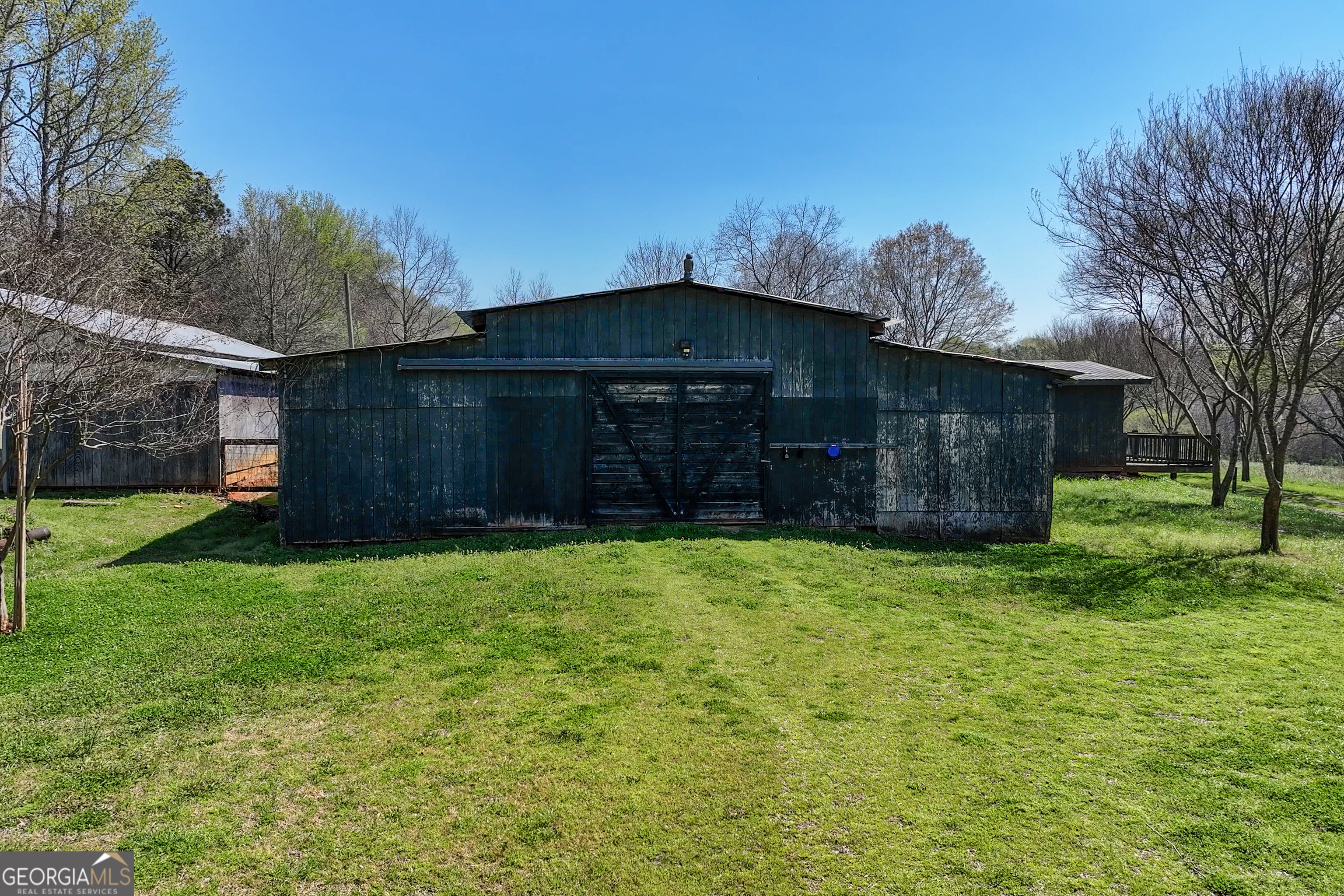 357 Edgewater Drive Property Photo 18