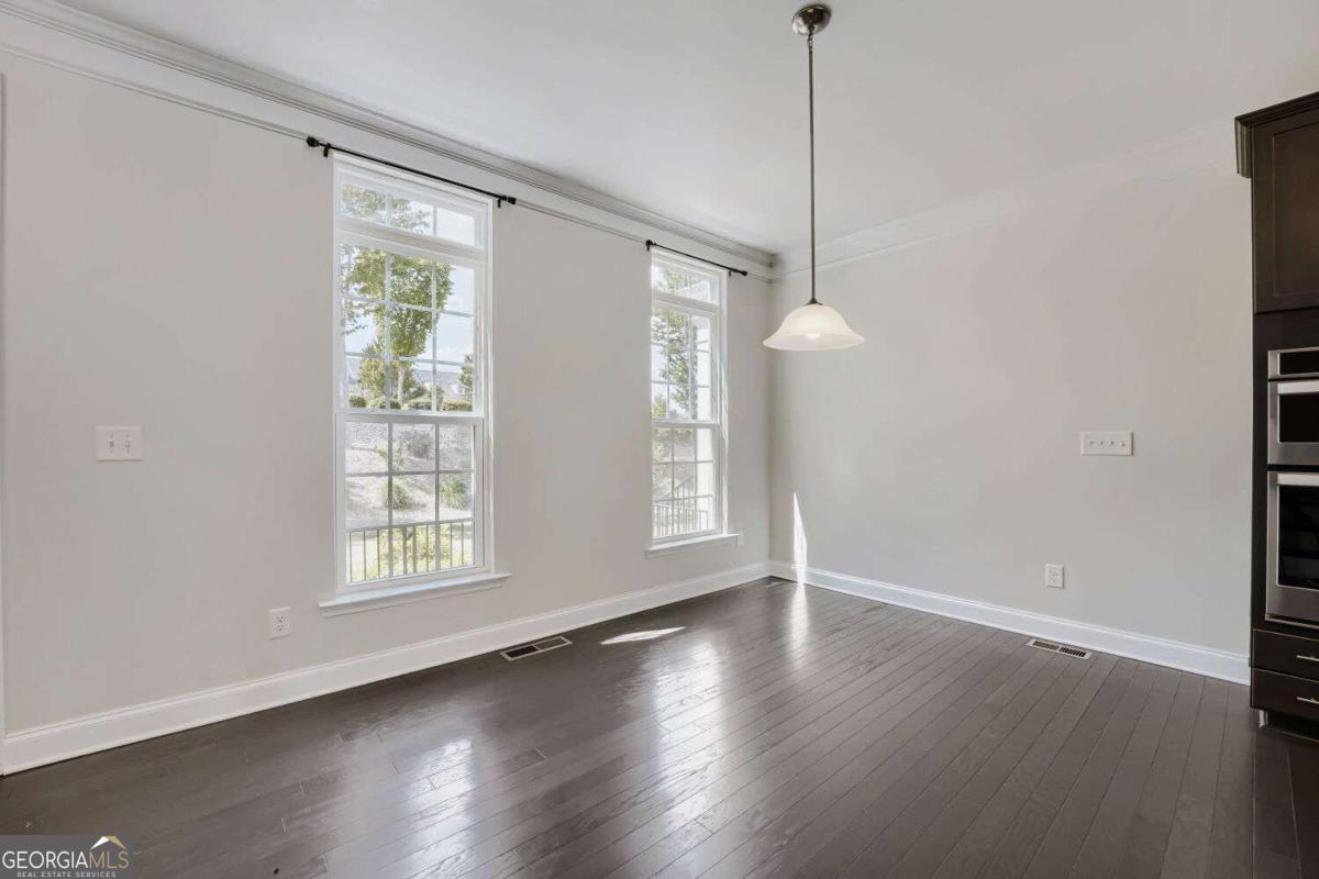 611 Hanlon Way Property Photo 6