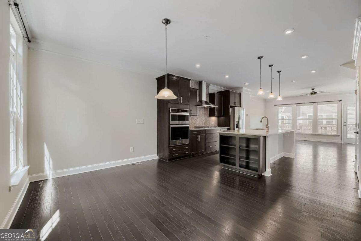 611 Hanlon Way Property Photo 8