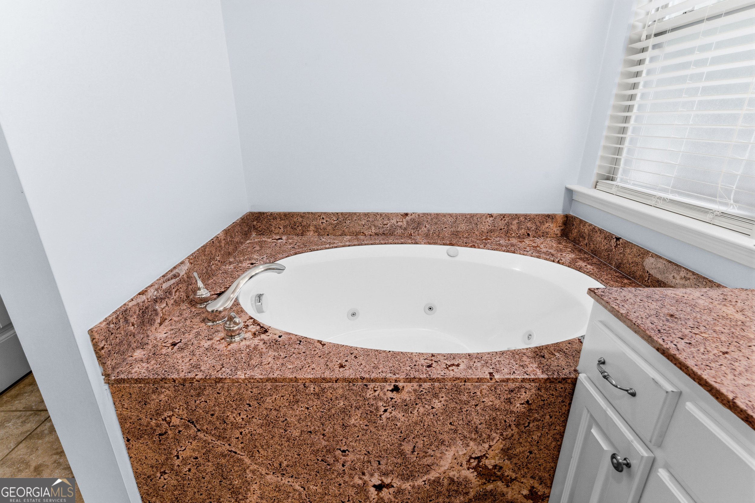 75 Jacobs Circle Property Photo 18