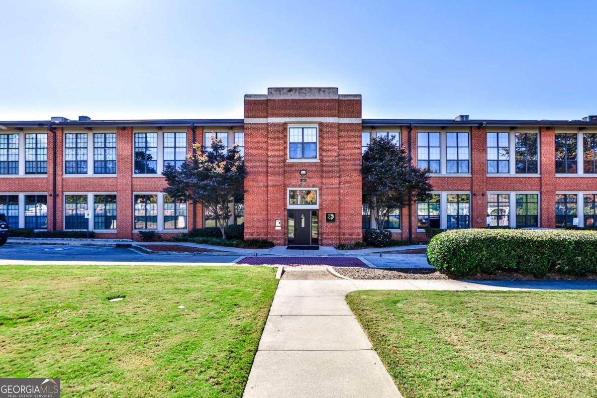 1261 CAROLINE Street # 211