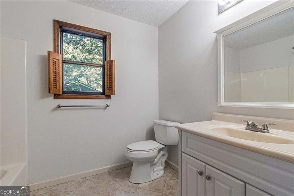 219 Park Avenue Property Photo 18