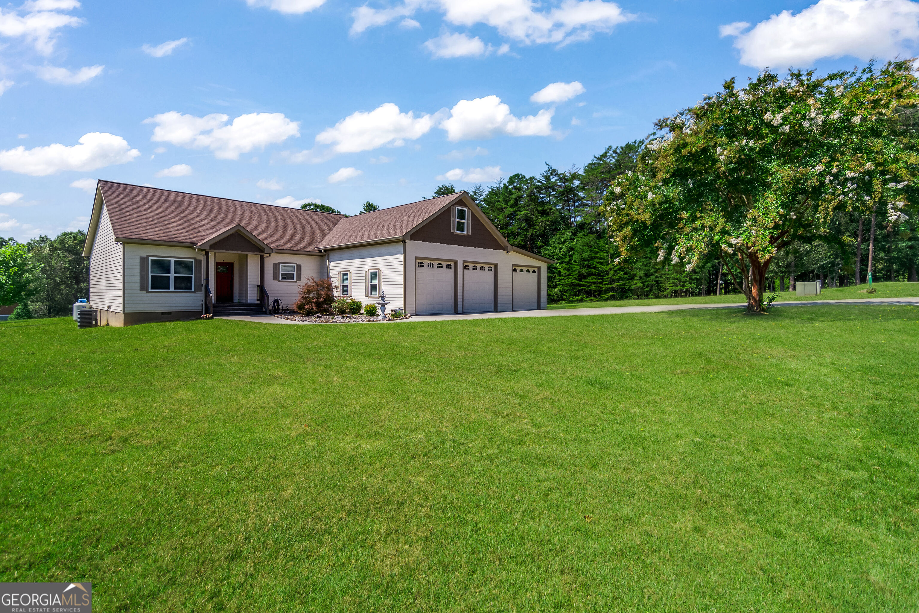 90 Whistle Pig Terrace Property Photo 2