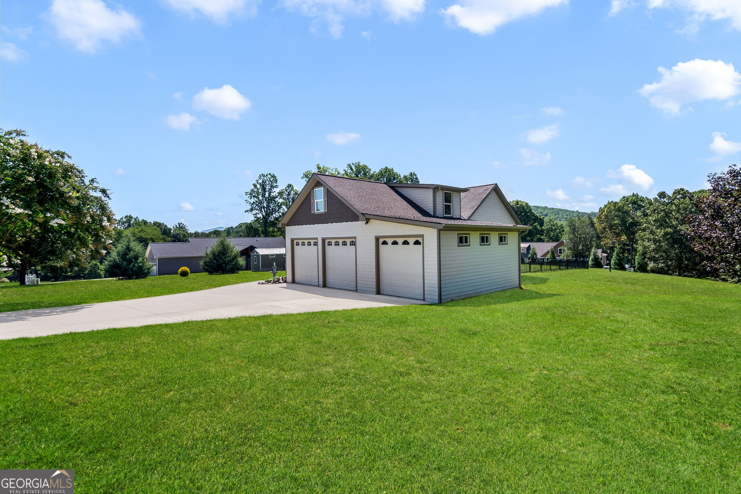 90 Whistle Pig Terrace Property Photo 4
