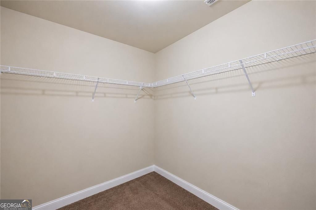 4888 Longview Run Property Photo 14