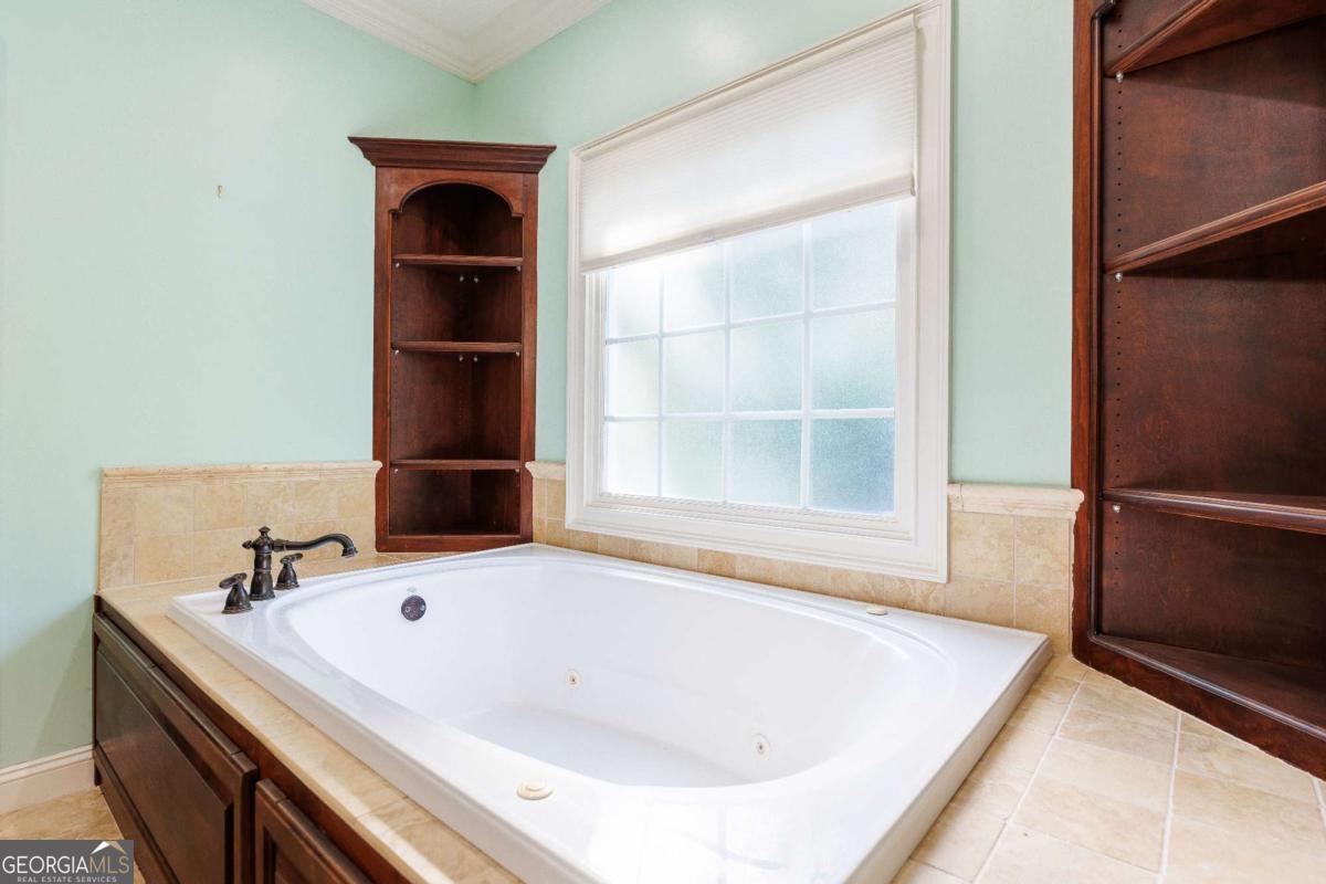 4305 Fouracre Place Property Photo 30