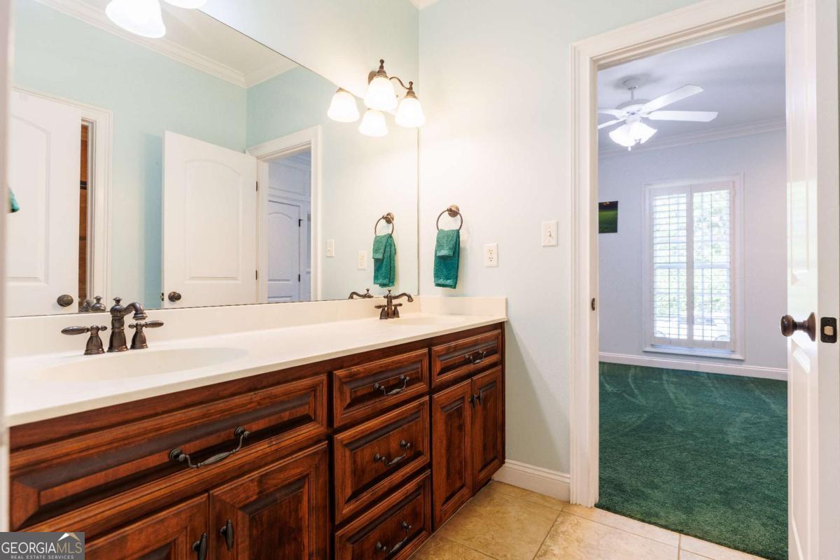 4305 Fouracre Place Property Photo 38