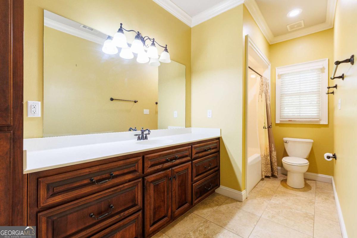 4305 Fouracre Place Property Photo 41