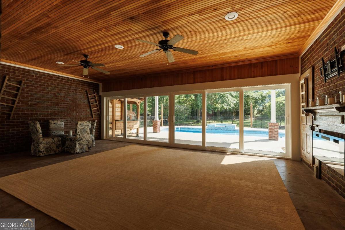 4305 Fouracre Place Property Photo 46